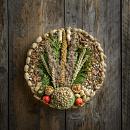 Voederkrans met pindanet en decoratie <br>Ø 28 cm